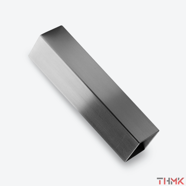 Труба алюминиевая профильная 50х50х1,5 АД31Т1